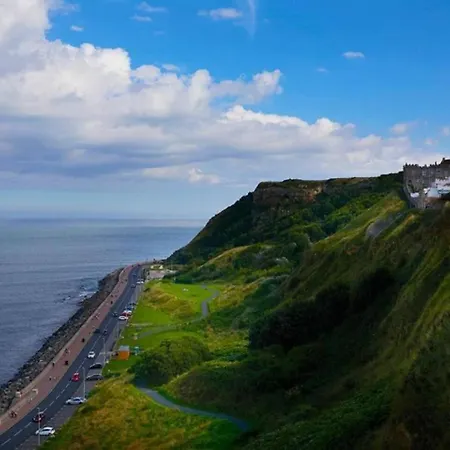 Denelea - Stunning Sea Views! Apartment
