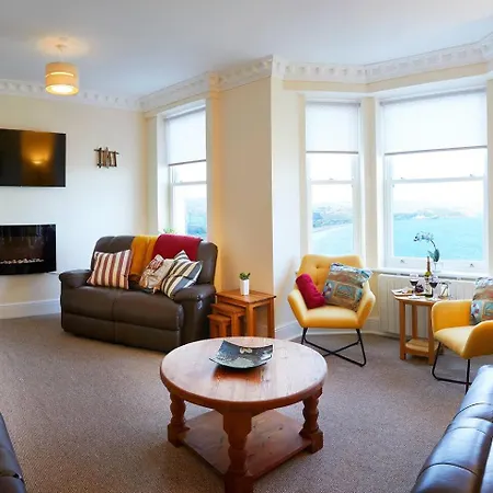 Denelea - Stunning Sea Views! * Scarborough