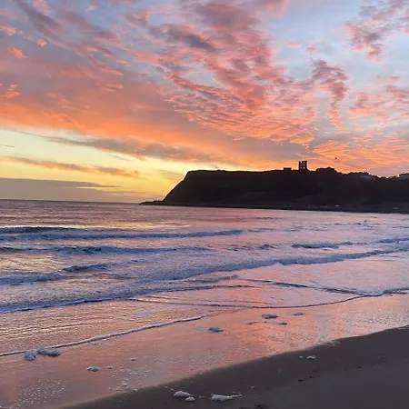 Denelea - Stunning Sea Views! * Scarborough