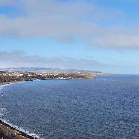 Denelea - Stunning Sea Views! Apartment