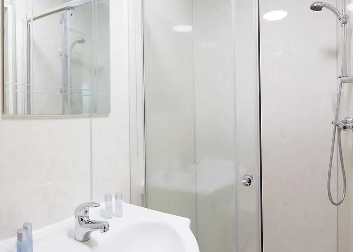 Denelea - Stunning Sea Views! سكرابورو