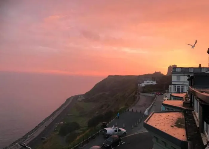 شقة Denelea - Stunning Sea Views!