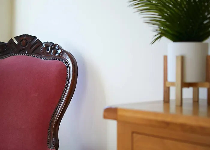 Denelea - Stunning Sea Views!